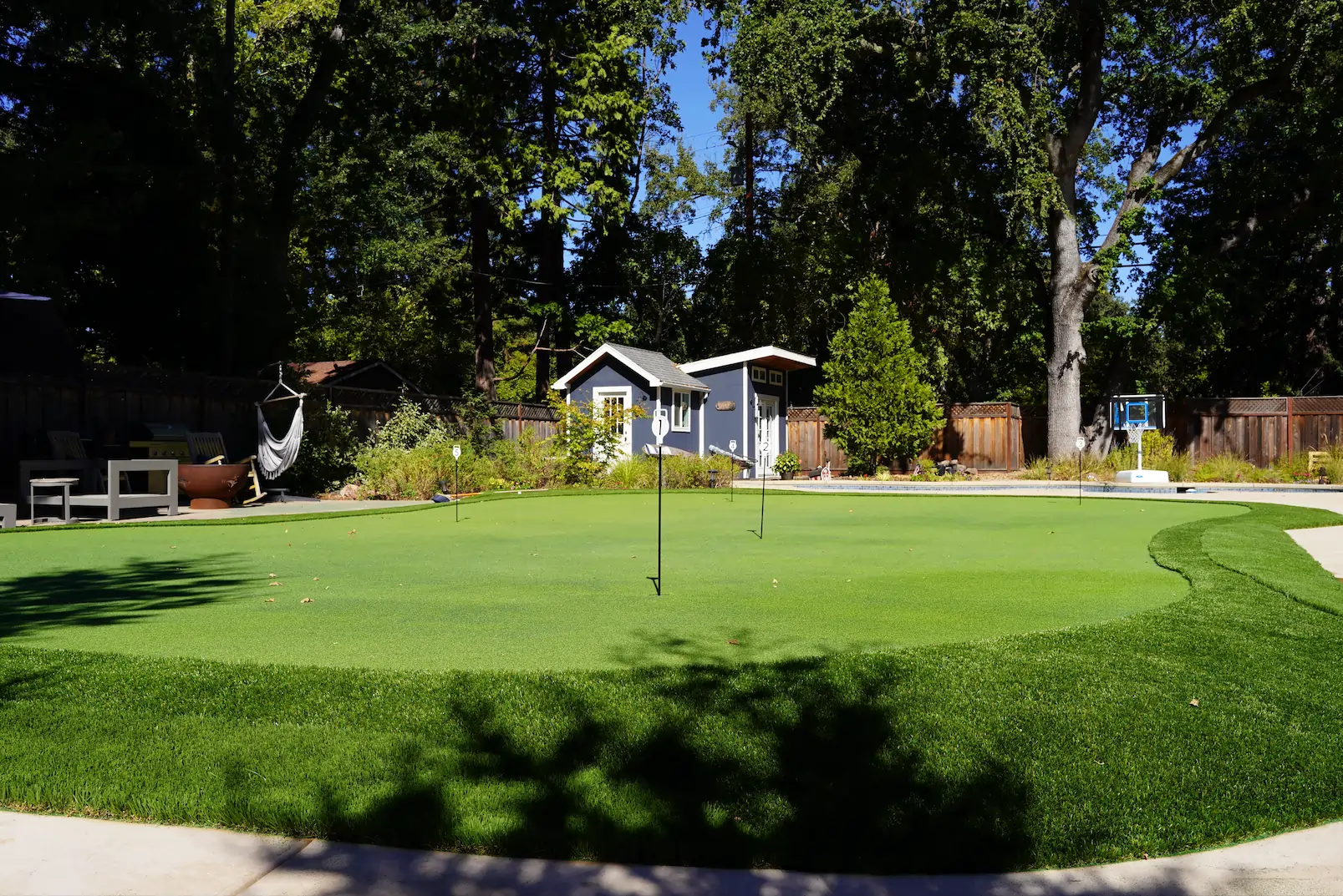luxury backyard putting green