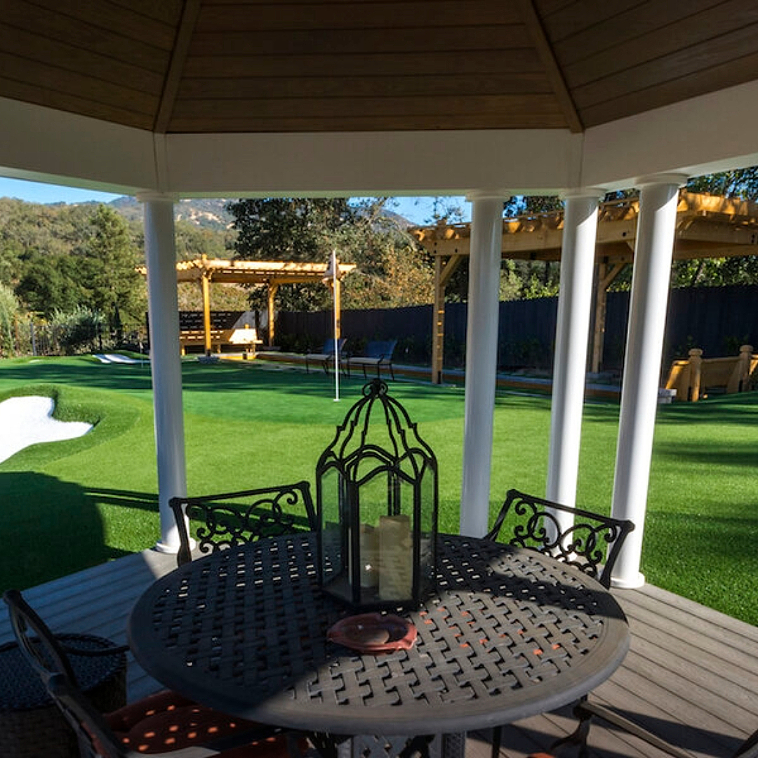Luxury Putting Green